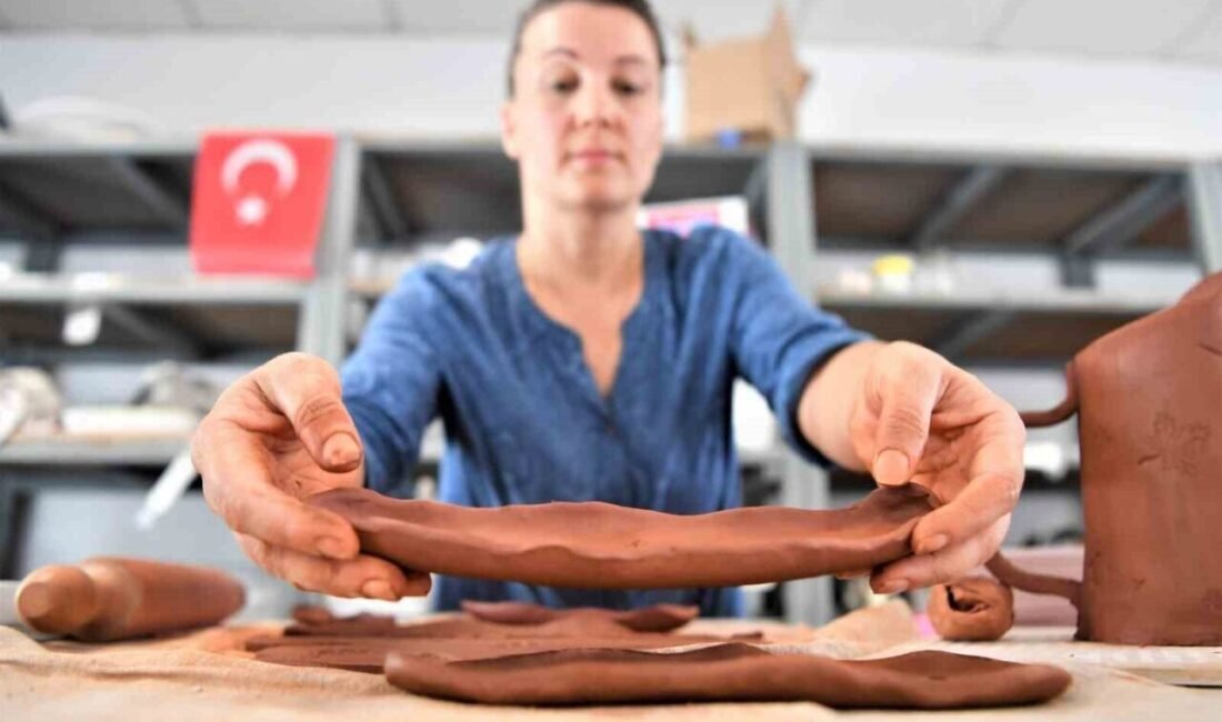 Konyaaltı Sanat Eğitim Merkezi’nin (KONSEM) her yıl ücretsiz olarak düzenlediği