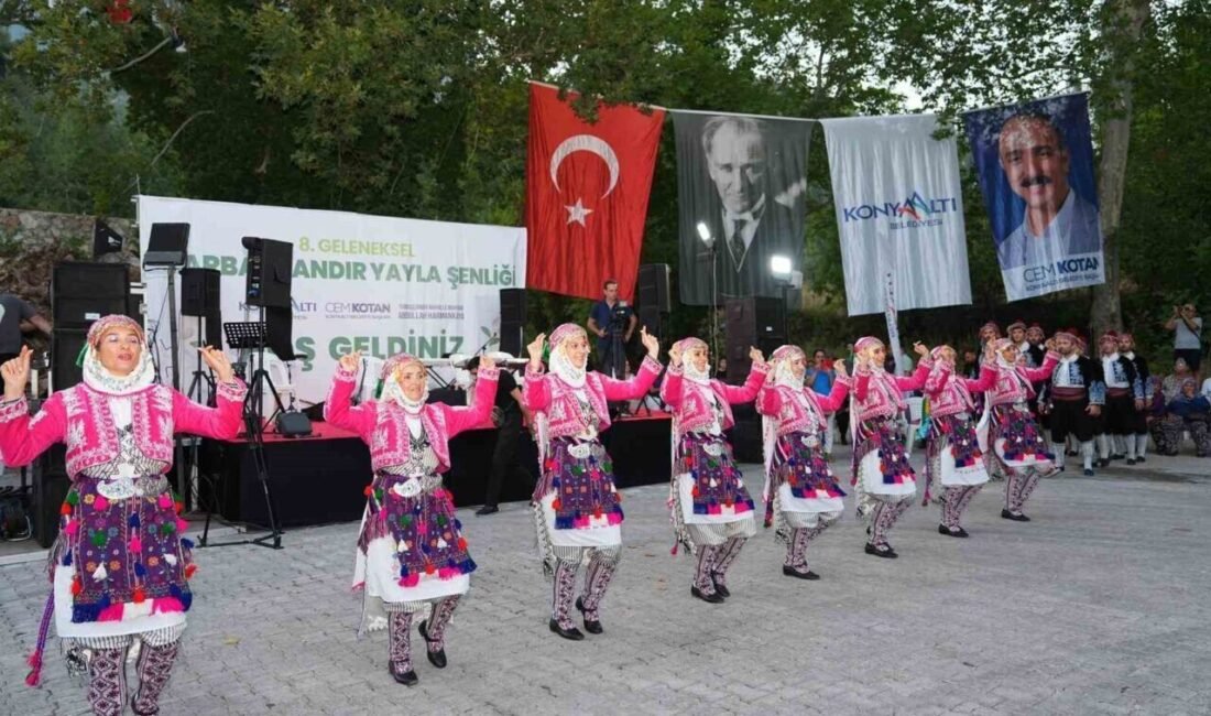 Konyaaltı Belediyesi bünyesindeki Konyaaltı Halk Oyunları Topluluğu’nda yeni dönem seçmeleri