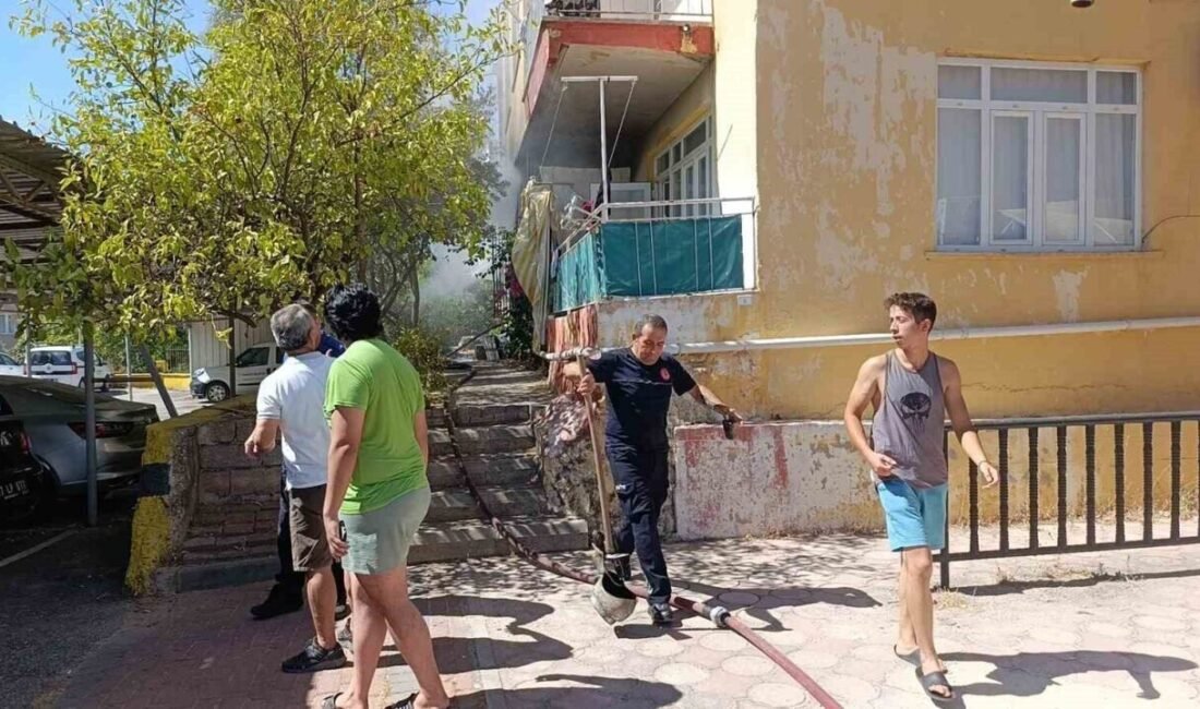 Antalya’nın Manavgat ilçesinde bir evde çıkan yangın korku dolu anların