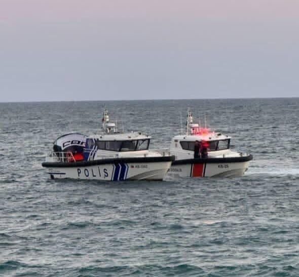 Mersin’de farklı paraşüt etkinliklerinde iki ayrı kaza yaşandı. Bir paraşütçü