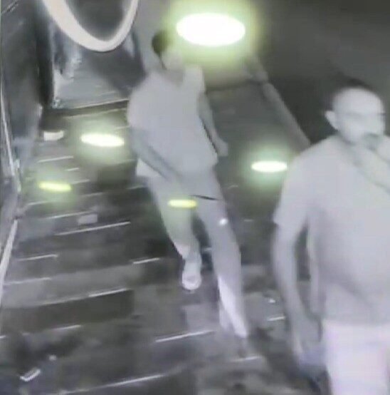 Kahramanmaraş’ta meydana gelen bıçaklı saldırı olayı, güvenlik kamerasınca kaydedildi. Olayla
