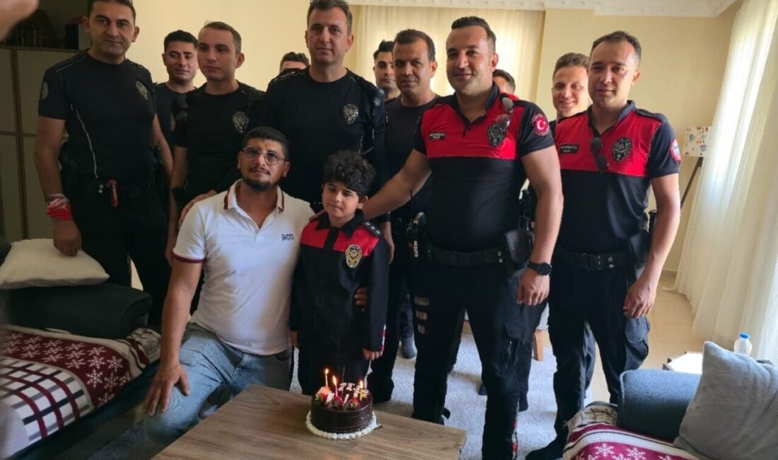 Hatay’da yaşayan DMD kas hastası 9 yaşındaki Fırat Miraç Şeker,