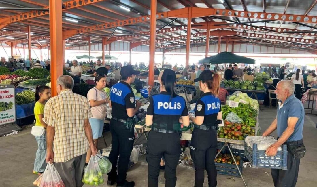 Mersin’in Silifke ilçesinde polis, telefon dolandırıcılığına karşı vatandaşları uyardı. Silifke