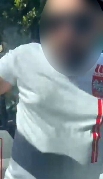 Antalya’nın Alanya ilçesinde Ukraynalı sürücü, iddiaya göre safari aracının şoförü