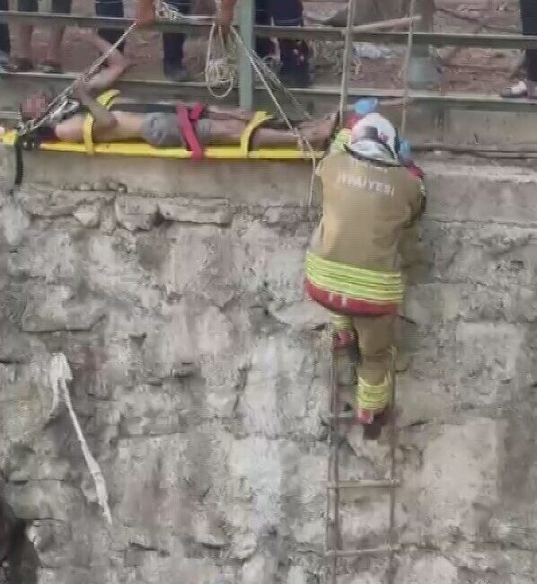 Hatay’ın Kırıkhan ilçesinde sulama kanalına düşen zihinsel engeli vatandaş, itfaiye