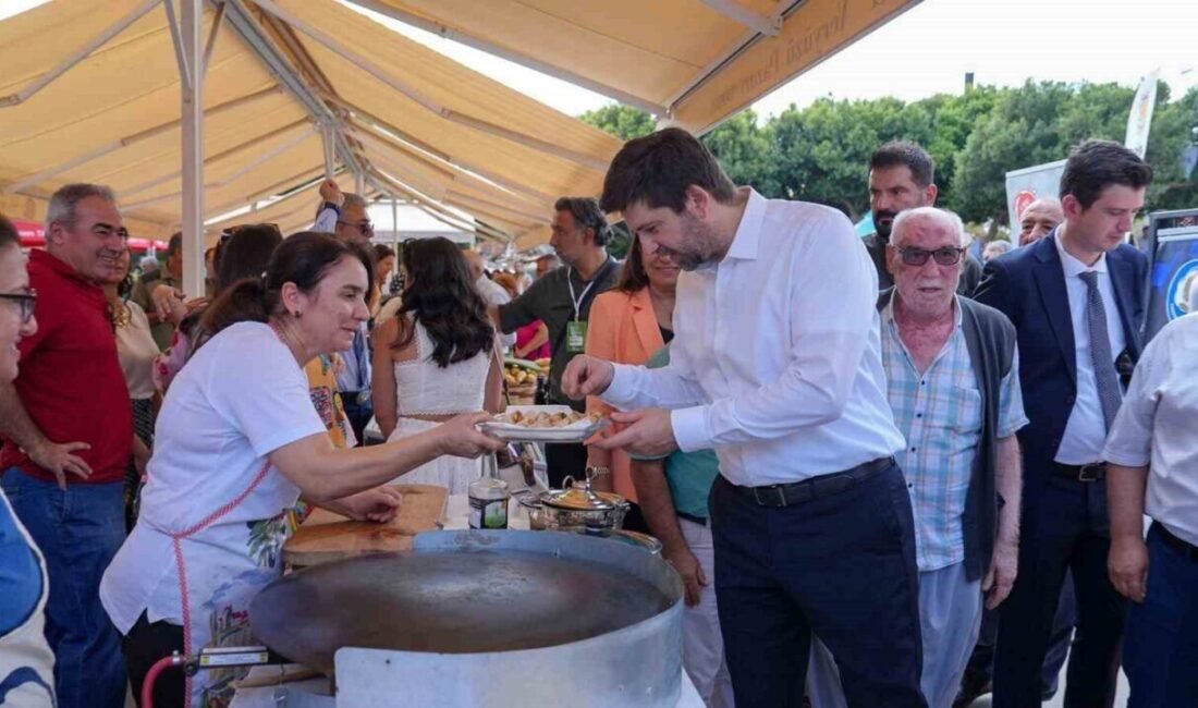 Uluslararası Tarsus Sarıulak Zeytin Festivali, yöresel tatlardan konserlere uzanan zengin