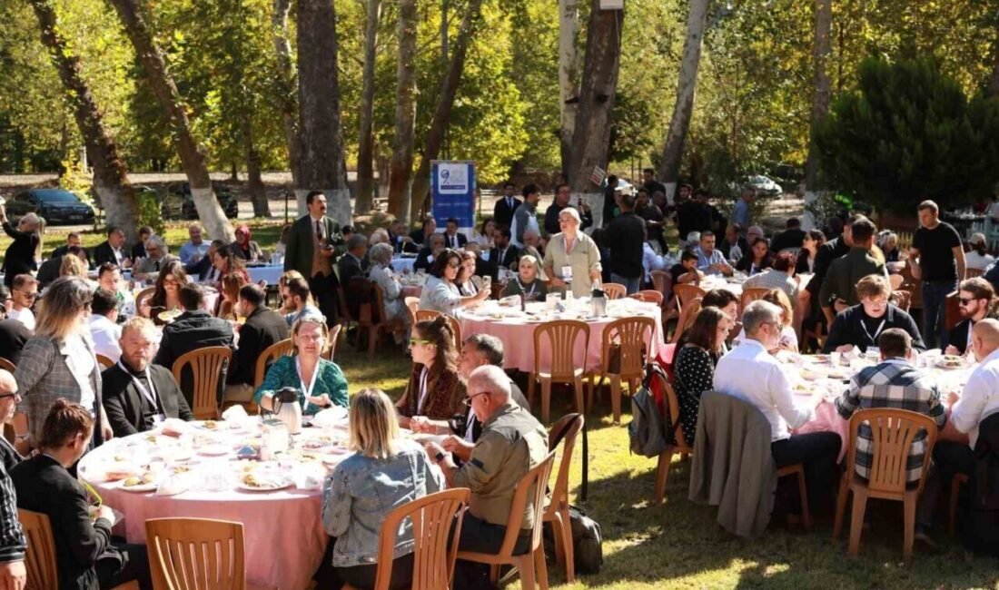 Bu yıl “Kuşaktan Kuşağa” teması ile düzenlenen 9. Uluslararası Adana