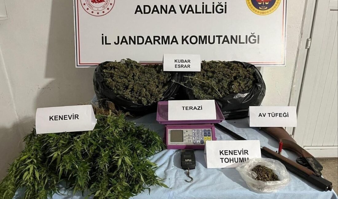 Adana’nın Kozan ilçesinde jandarmanın yaptığı operasyonda 10 kilo 230 gram
