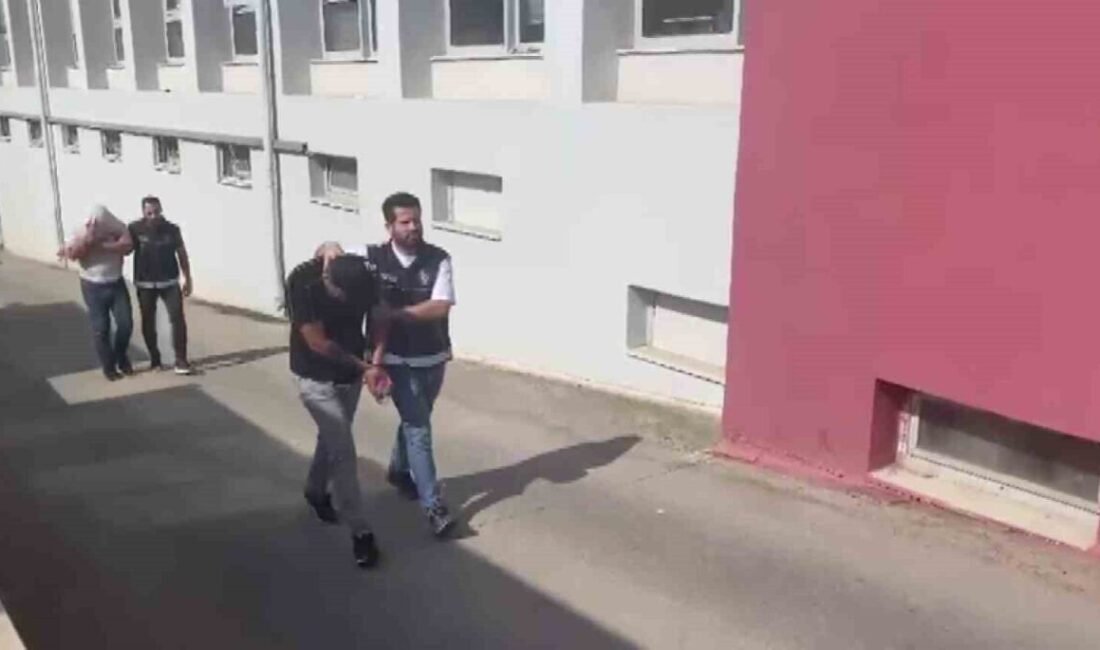 Adana’da polis ekiplerince düzenlenen operasyonda bin 166 adet bandrolü olmayan