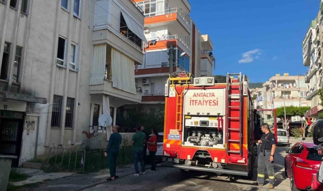Antalya’nın Alanya ilçesinde bir evin banyosunda çıkan yangın büyümeden söndürüldü.