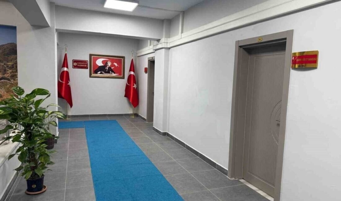 Mersin’in Anamur ilçesinde uzun yıllar kamu hizmet binası olarak kullanılan