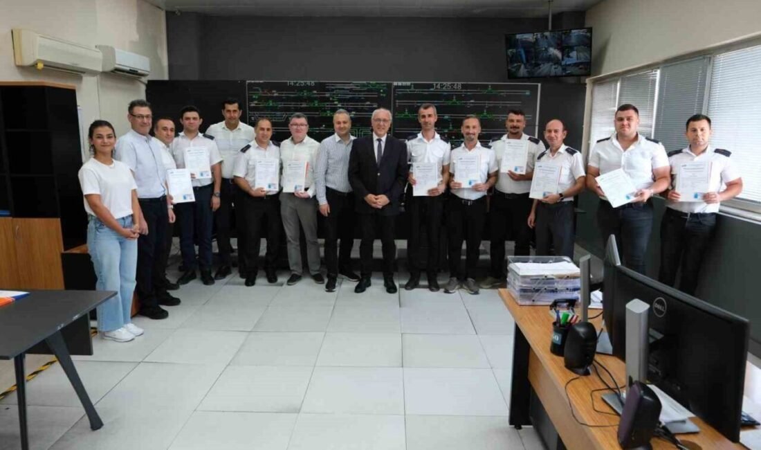 Antalya Büyükşehir Belediyesi iştirak şirketi Antalya Ulaşım A.Ş. bünyesinde görev