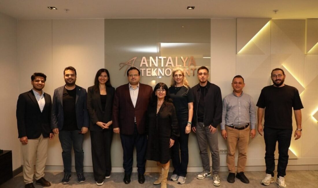 Antalya Teknokent Caretta Startup Demoday etkinliğinde, yenilikçi girişimler, yatırımcılarla bir