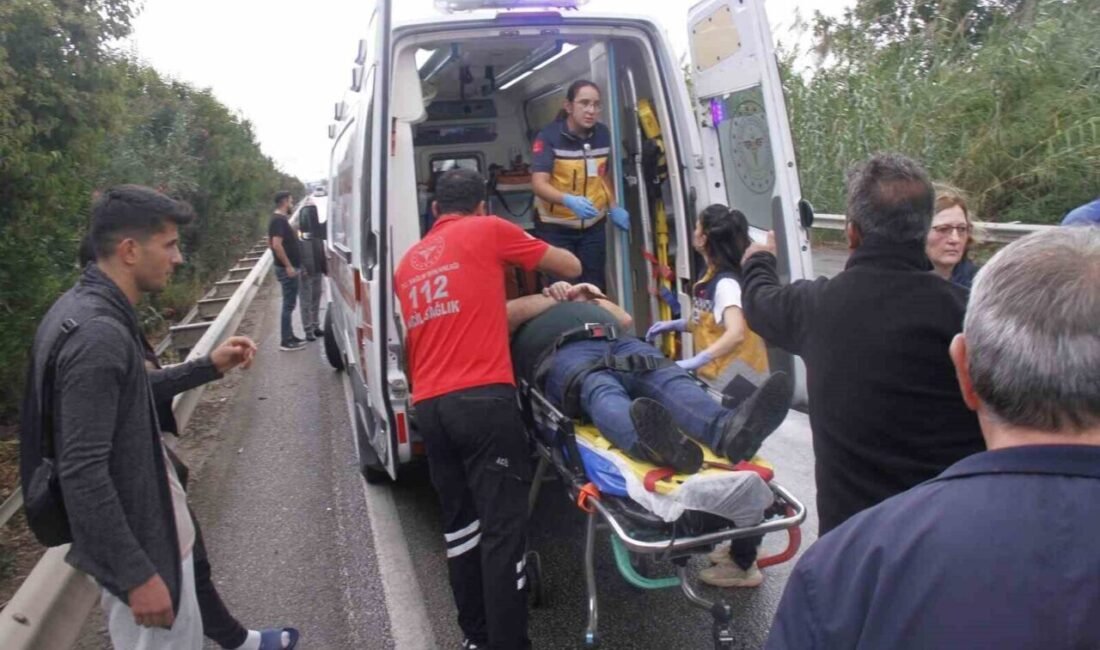 Antalya’nın Serik ilçesinde 4 aracın karıştığı zincirleme kazada 2 Alman