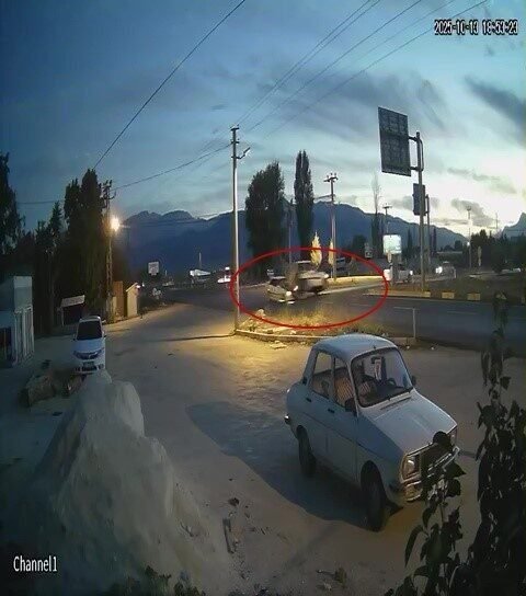 Antalya’nın Elmalı ilçesinde hafif ticari araçla otomobilin çarpıştığı kazada 4