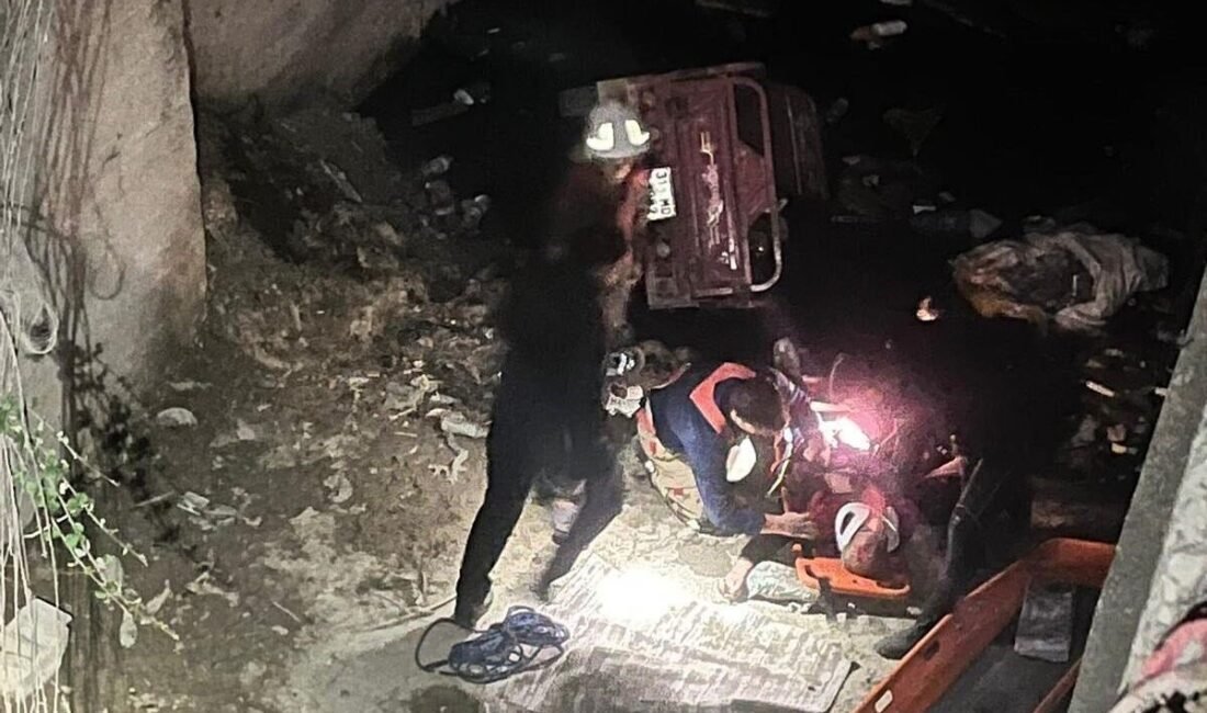 Hatay’da sürücüsünün direksiyon hakimiyetini kaybetmesiyle Asi Nehri’ne uçan 3 tekerli