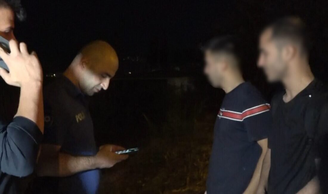 Antalya’da balık tutmak için falezlere inen iki genç, çıkış yolunu