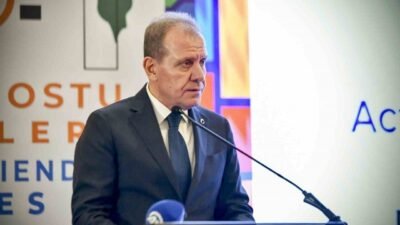 TBB Başkan Vekili ve Mersin Büyükşehir Belediye Başkanı Vahap Seçer,