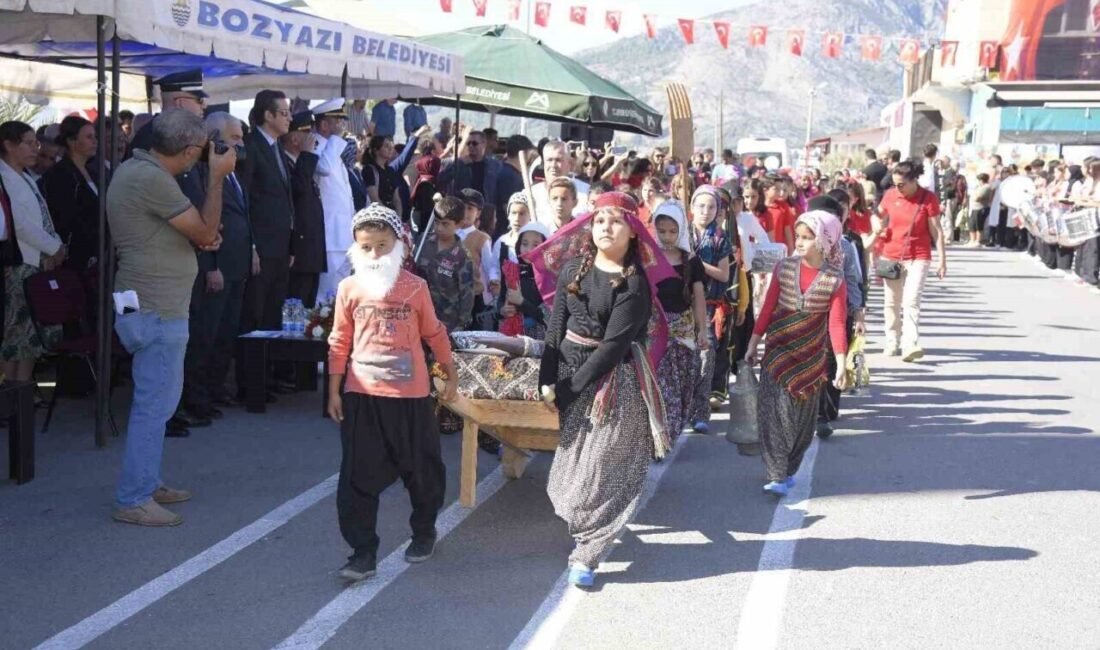Mersin’in Bozyazı ilçesinde, Cumhuriyet Bayramının 102’nci yıl dönümü büyük bir
