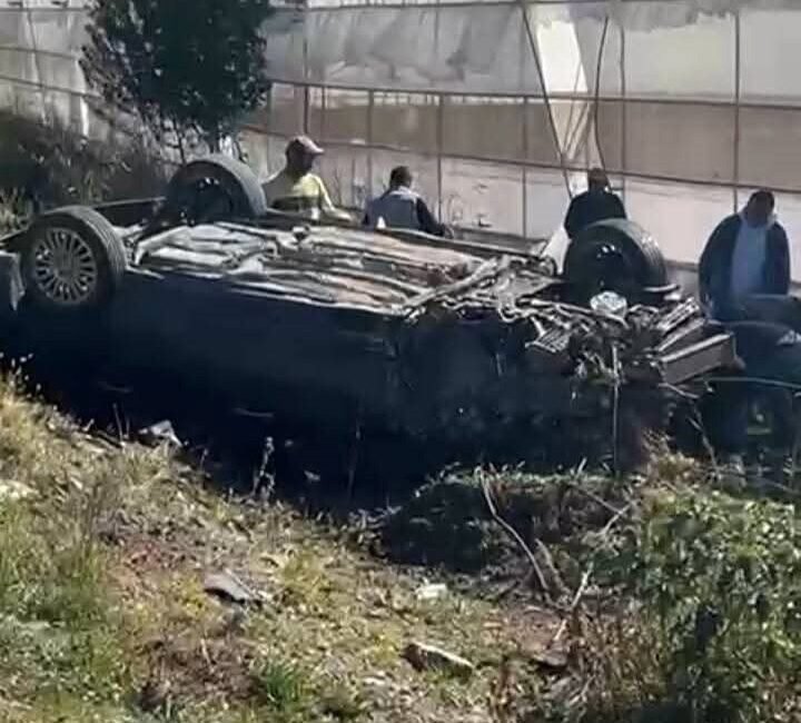 Burdur’un Gölhisar ilçesinde iki otomobilin kafa kafaya çarpışması sonucu meydana