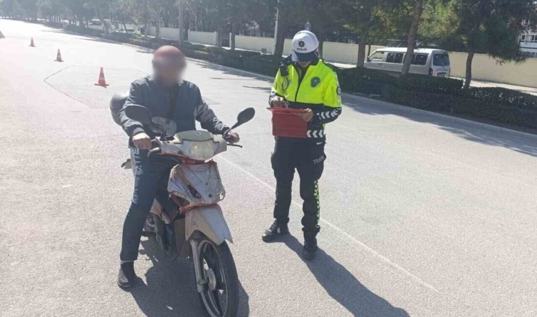Burdur’da polis ekipleri tarafından motosiklet ve motorlu bisikletlere yönelik düzlenen