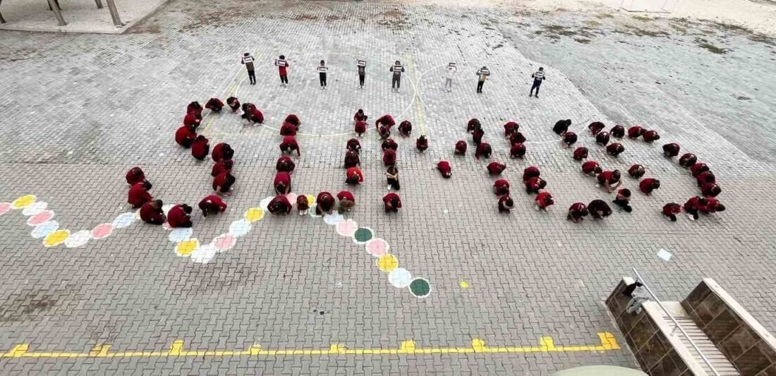 Burdur’da tüm okullarda eş zamanlı Gazze’deki zulme dikkat çekmek amacı