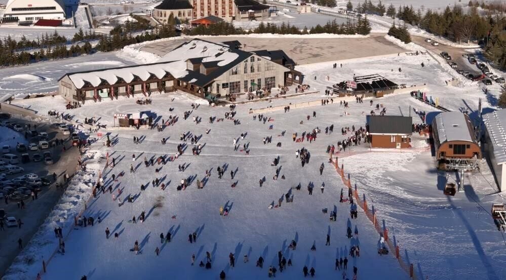 Isparta’nın önemli kış turizm merkezlerinden Davraz Kayak Merkezi, yeni sezona