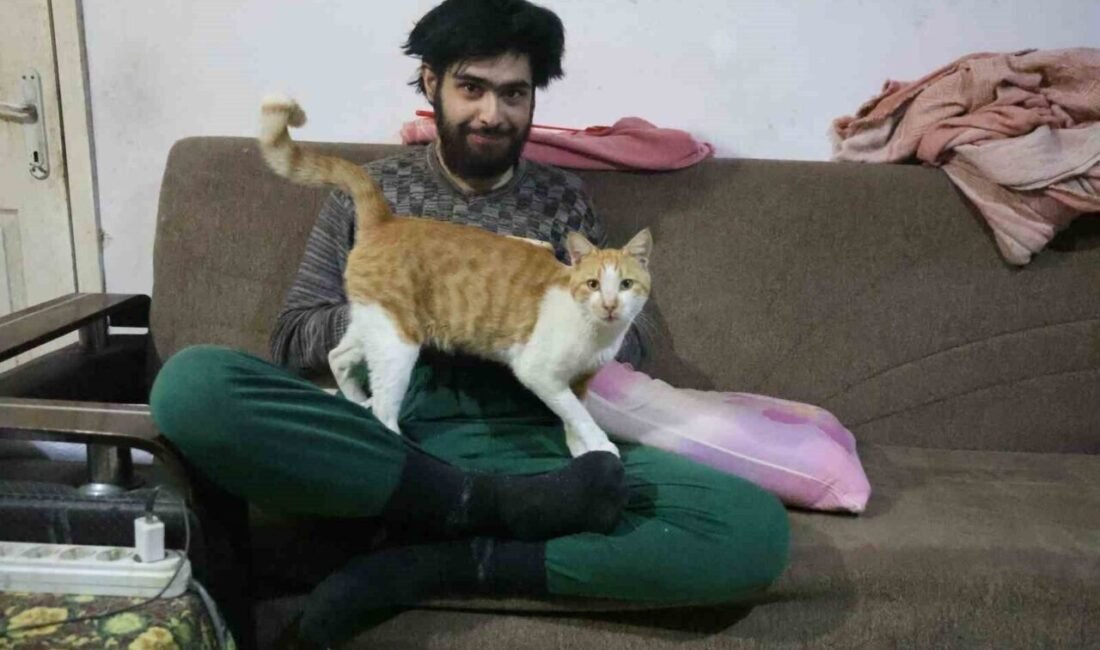 Hatay’da 3 yıla yakın süredir evden çıkmayarak sadece telefonla ve