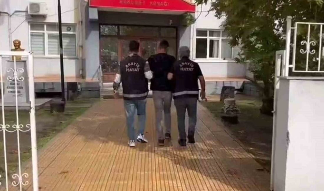 Hatay’ın Erzin ilçesinde aranan şahısların yakalanmasına yönelik çalışmada kurumdan eşya