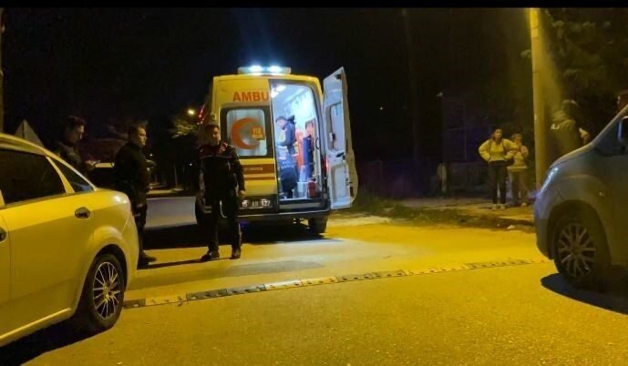 Burdur’da eski kocasının evine gelen kadın, eski kocasının sevgilisi darp