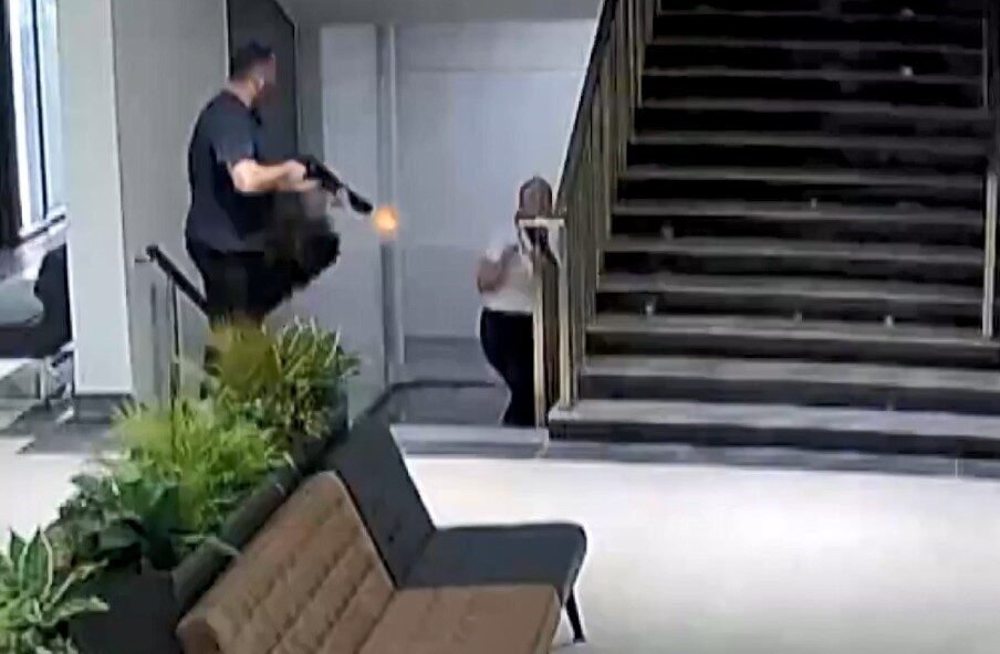 Kahramanmaraş’ta hastane içerisinde pompalı tüfekle 2 çocuk annesi eski eşini