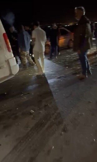 Hatay’da meydana gelen kazada yolcu minibüsü, bir traktörün römorkuna arkadan