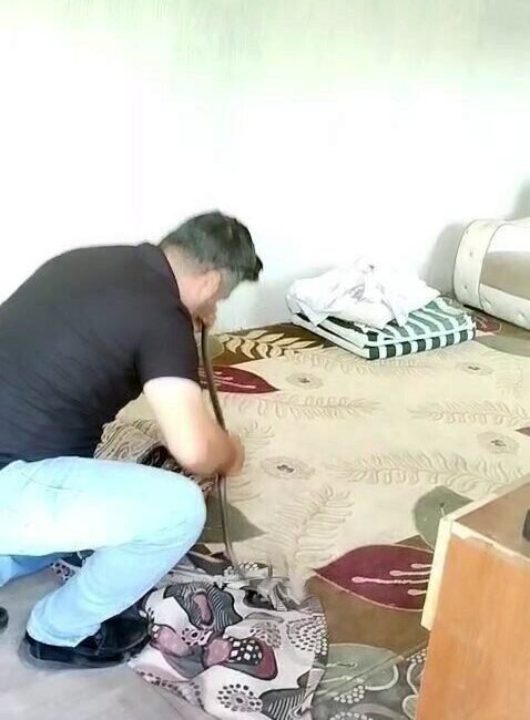 Hatay’da ‘Yılancı Kemal’ olarak tanınan Kemal Başer, insanların gördükten sonra