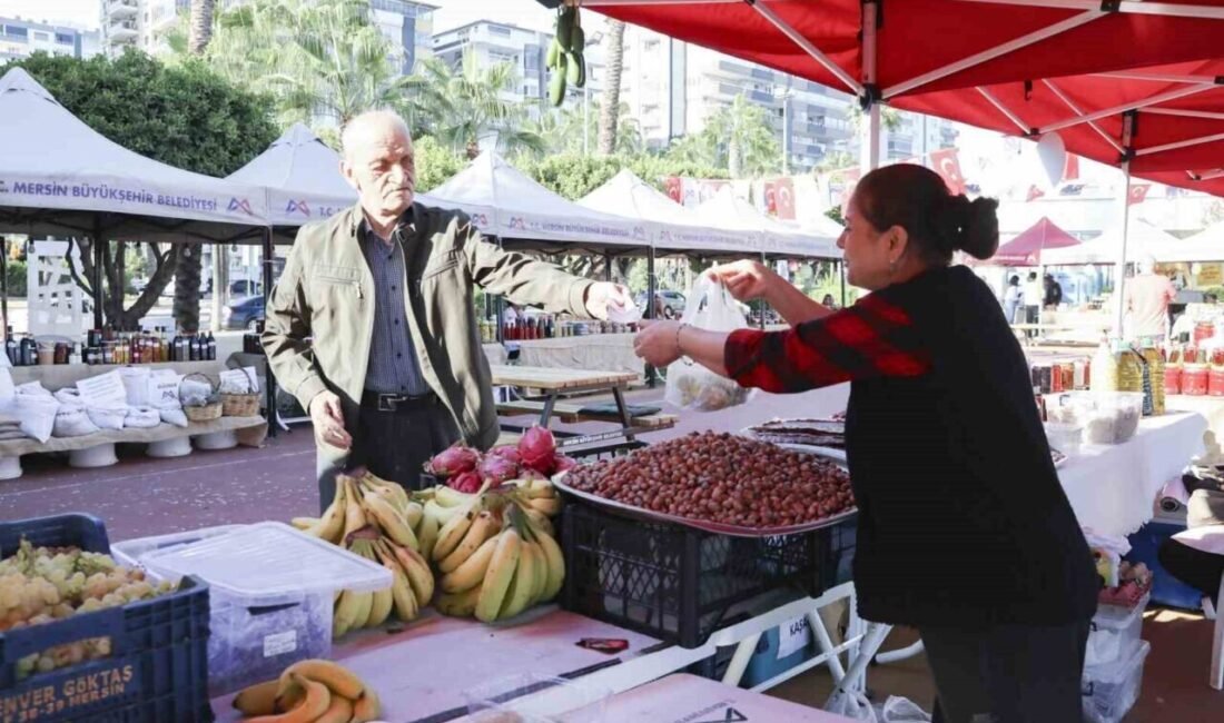 Mersin Büyükşehir Belediyesi, kadın üreticilerin el emeğiyle hazırladığı yöresel ve
