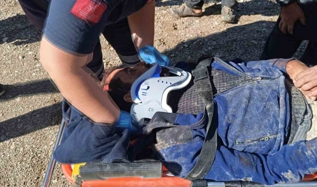 Adana’nın Kozan ilçesinde kontrolden çıkarak uçuruma yuvarlanan kamyon sürücü hayatını