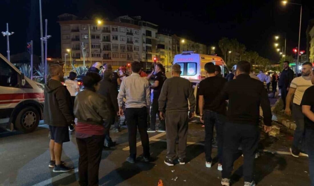 Antalya’nın Gazipaşa ilçesinde kavşakta otomobille pikabın çarpıştığı kazada, otomobilde bulunan