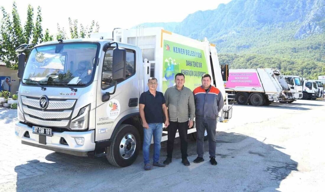 Kemer Belediyesi Temizlik İşleri Müdürlüğü bünyesine bir adet çöp kamyonu