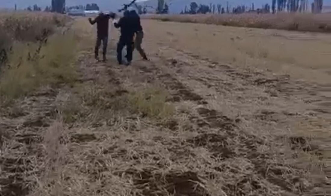 Kahramanmaraş’ın Elbistan ilçesinde arazi anlaşmazlığı nedeniyle çıkan kavgada bir kişi,