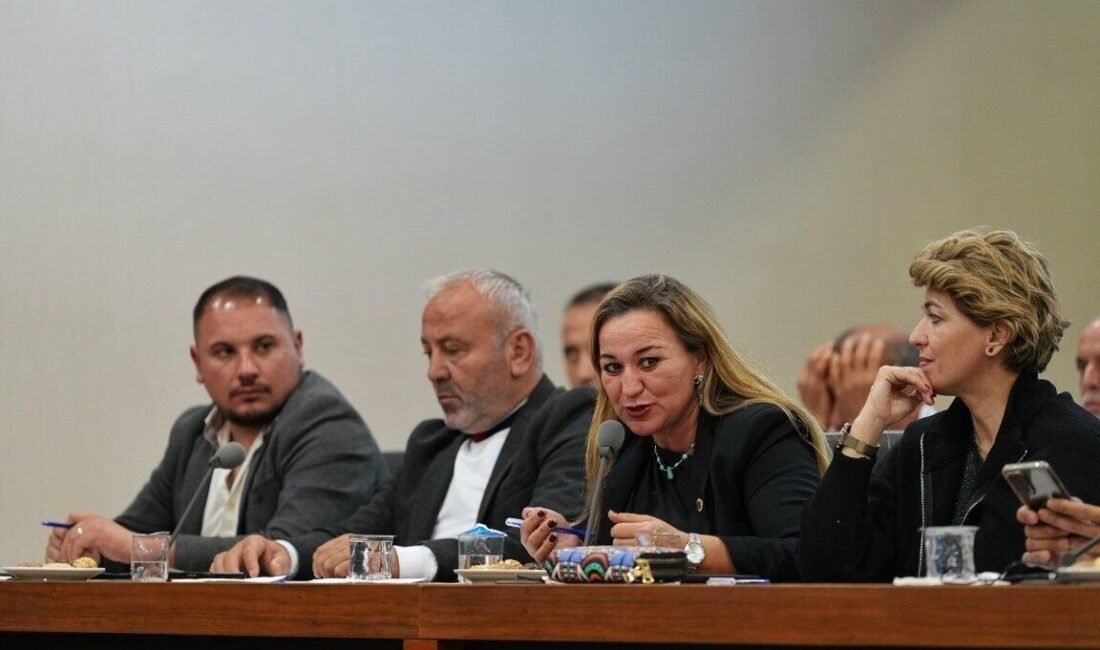 Konyaaltı’nda görev yapan mahalle muhtarlarının bir araya geldiği ‘Konyaaltı Muhtarlar