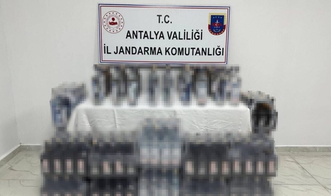 Antalya’da jandarma ekiplerince Manavgat ilçesinde düzenlenen operasyonda, toplam 400 litre