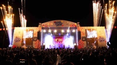 Mersin Büyükşehir Belediyesinin bu yıl 4.’sünü düzenlediği ‘Mersin Gençlik Festivali’,