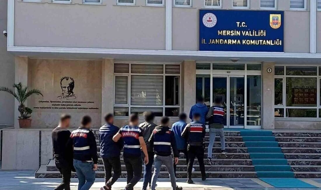 Mersin’de uyuşturucu suçlarından aranan şahıslara yönelik düzenlenen operasyonlarda 5 kişiyi