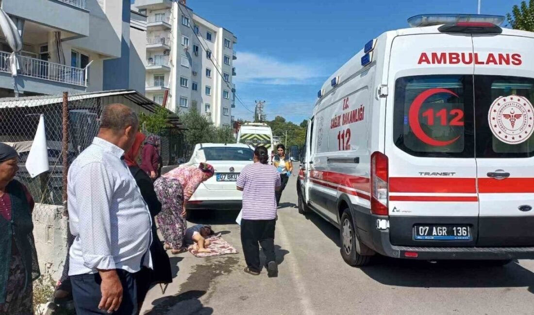 Antalya’nın Serik ilçesinde meydana gelen kazada, okul servis minibüsünün çarptığı