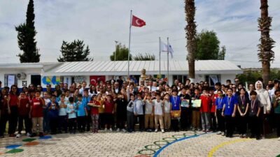 Mersin’in Silifke ilçesinde 23 okuldan 90 öğrenci zeka ve strateji