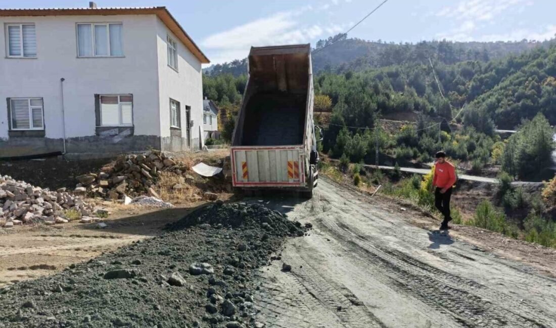 Kahramanmaraş Onikişubat Belediyesi, ilçenin dört bir yanında yürüttüğü yol yapım,