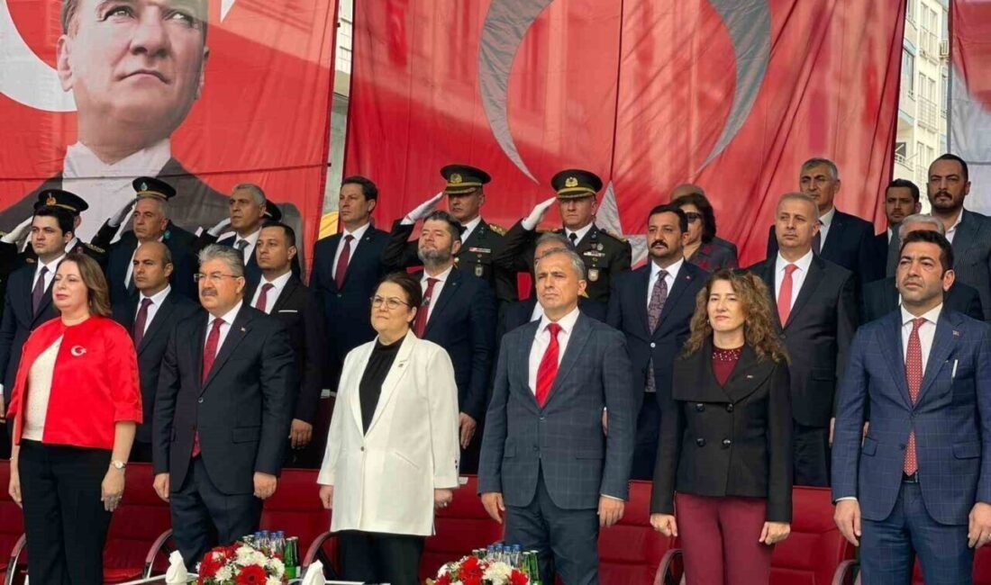 Osmaniye’de 29 Ekim Cumhuriyet Bayramı’nın 102’nci yıl dönümü düzenlenen törenle