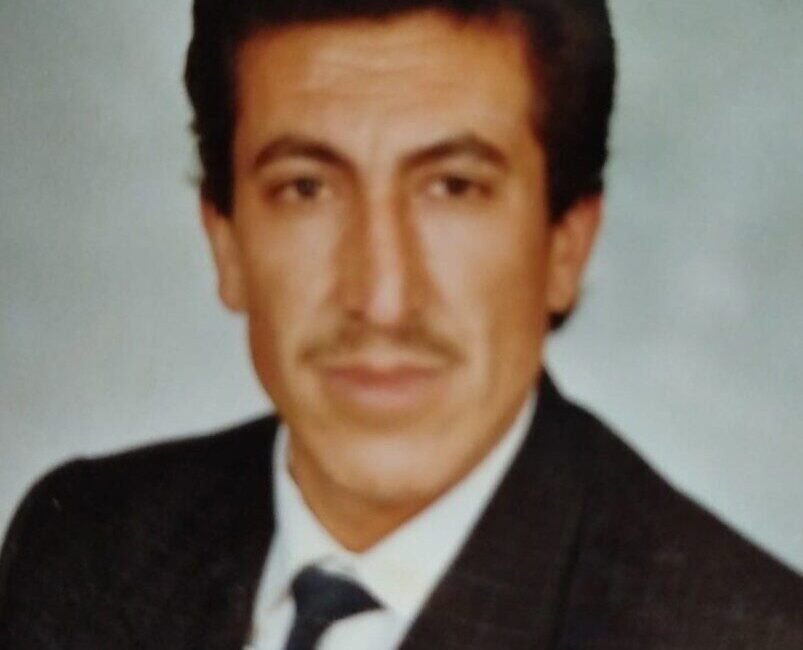 Burdur’da saman balyalarının altına kalan 56 yaşındaki çiftçi hayatını kaybetti.