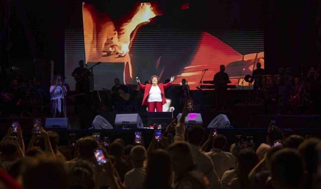 Mersin Büyükşehir Belediyesi tarafından bu yıl 4’üncüsü düzenlenen Mersin Gençlik