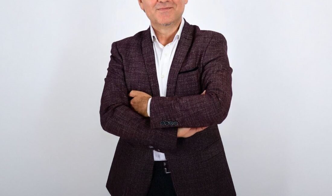 Antalya Muratpaşa Belediyesi, Cumhuriyet Bayramı kutlamaları kapsamında tarihçi-yazar Sinan Meydan’ı