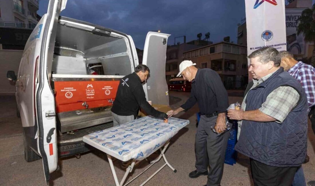 Mersin’de Büyükşehir Belediyesinin, ‘1 Ekmek 1 Çorba’ projesi yeniden başladı.